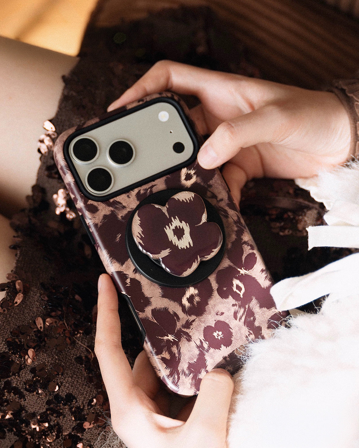 WILD BLOOM NA MAGSAFE NA CASE NG TELEPONO