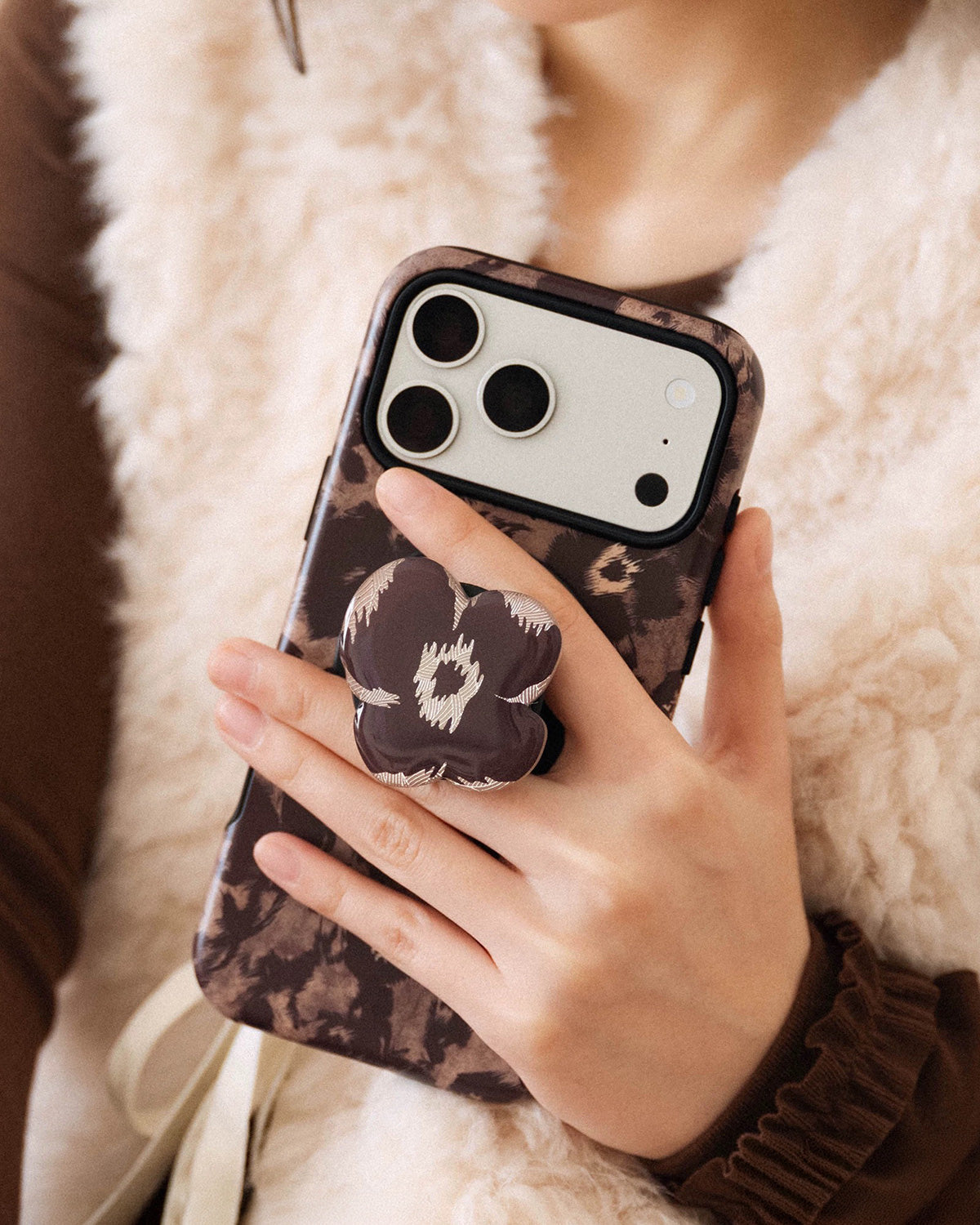 WILD BLOOM NA MAGSAFE NA CASE NG TELEPONO