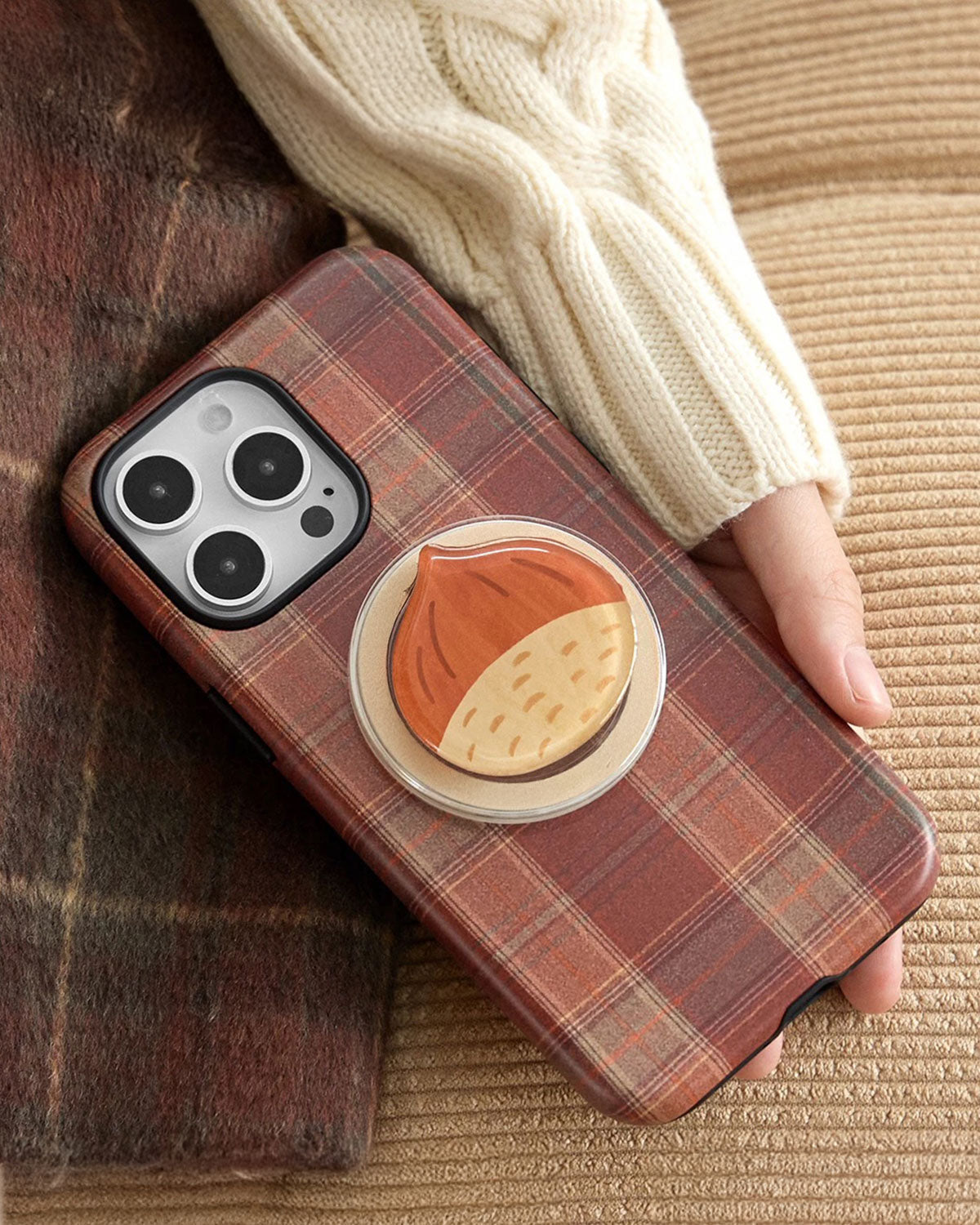 CHESTNUT PLAID GRIP PHONE CASE
