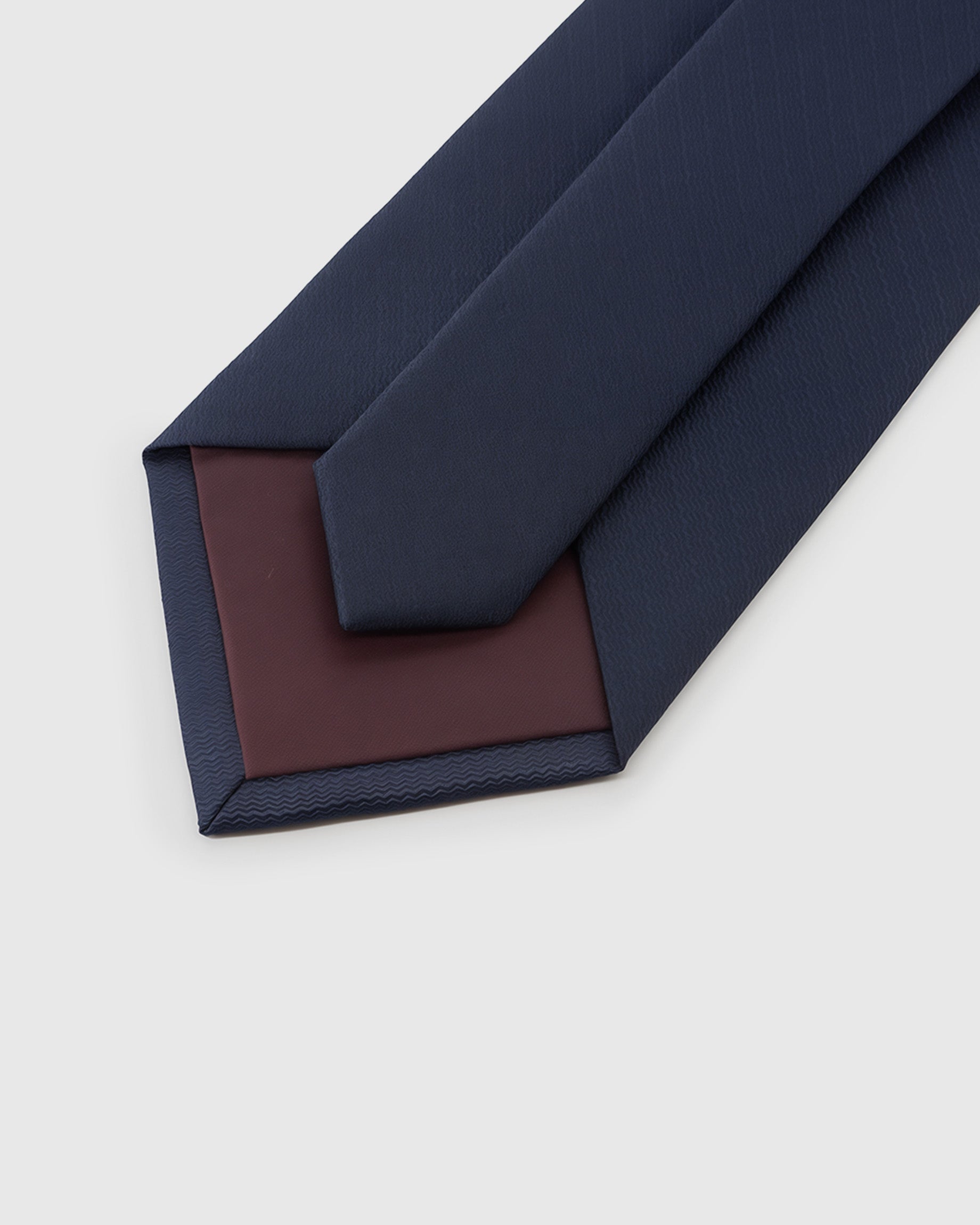 GOLDEN HARE TIE